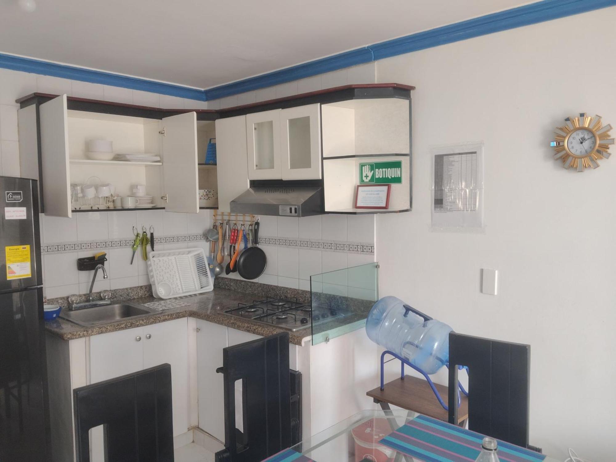 Apartment Con Piscina, Cancha De Tenis Y Parque Ninos Gaira